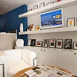Victoria Hotel 4*