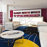 Victoria Hotel 4*